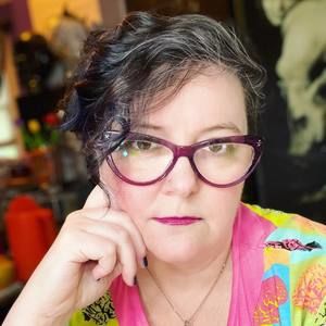 Meet your Posher, Marion